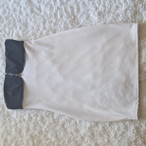 Dress - Picture 1 of 4